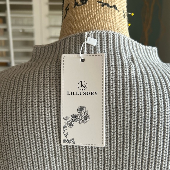 Gray Ribbed Top - Picture 6 of 7